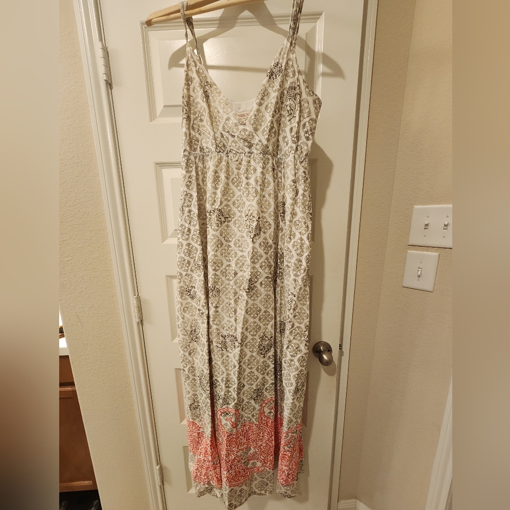 Sundress - Picture 2 of 2